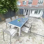 Lovely 4 Bedroom Flat With Ample Garden In Brondesbury, Kilburn