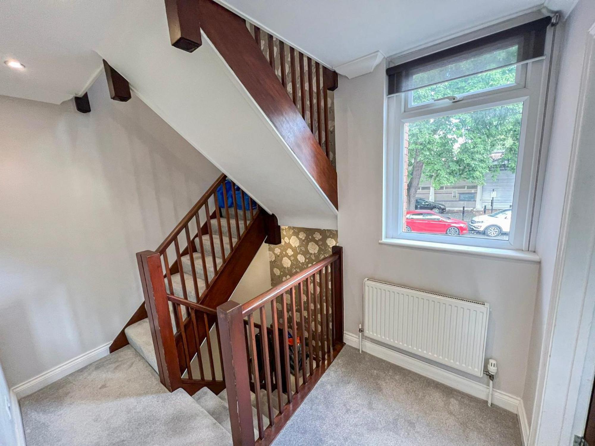 Lovely 4 Bedroom Flat With Ample Garden In Brondesbury, Kilburn Apartament *