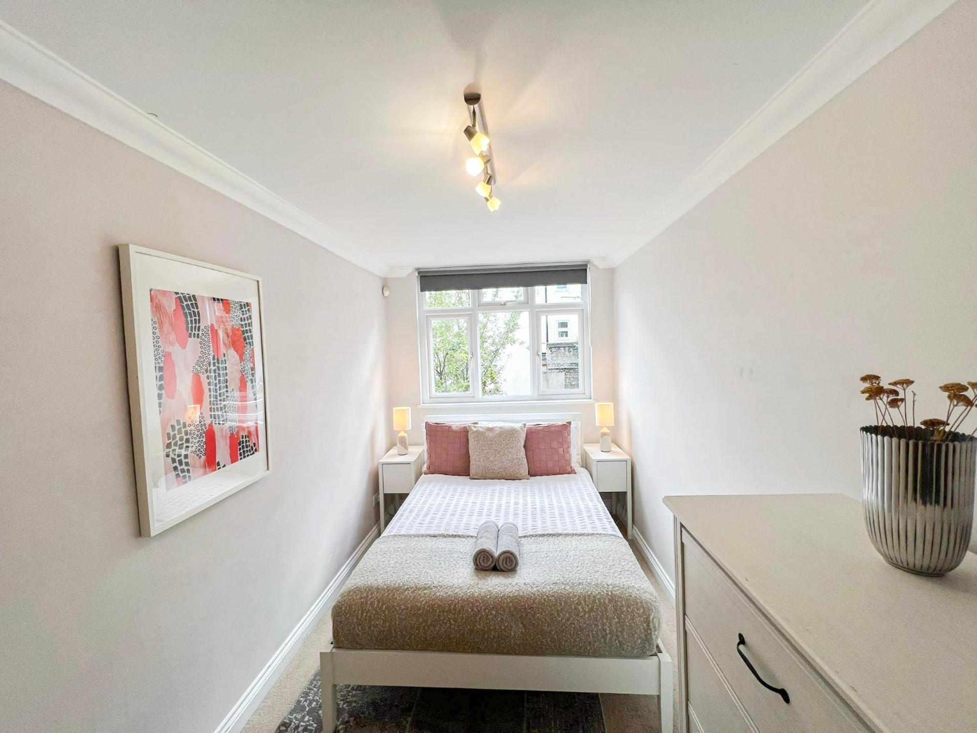 Apartament Lovely 4 Bedroom Flat With Ample Garden In Brondesbury, Kilburn