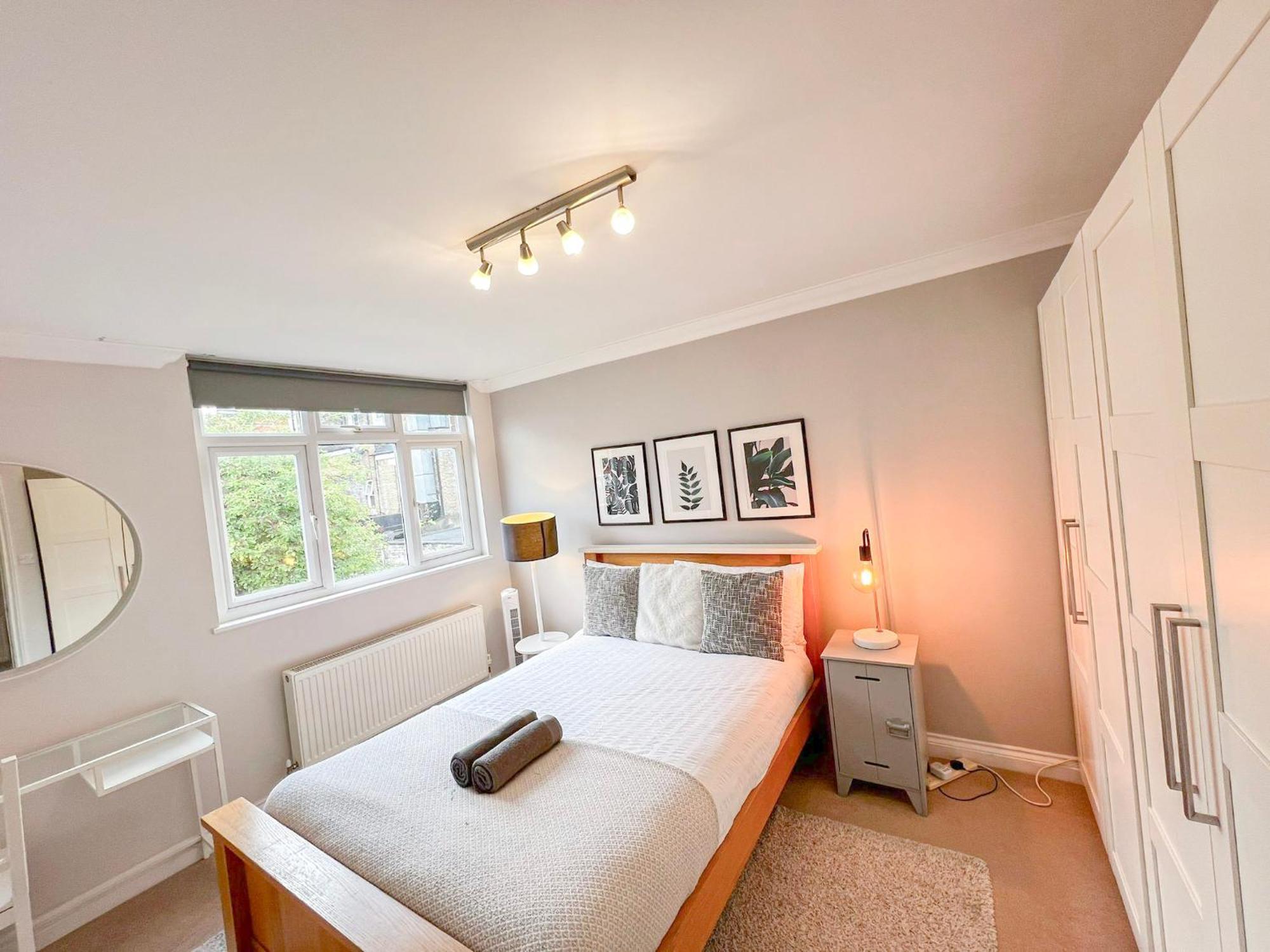 Apartament Lovely 4 Bedroom Flat With Ample Garden In Brondesbury, Kilburn *