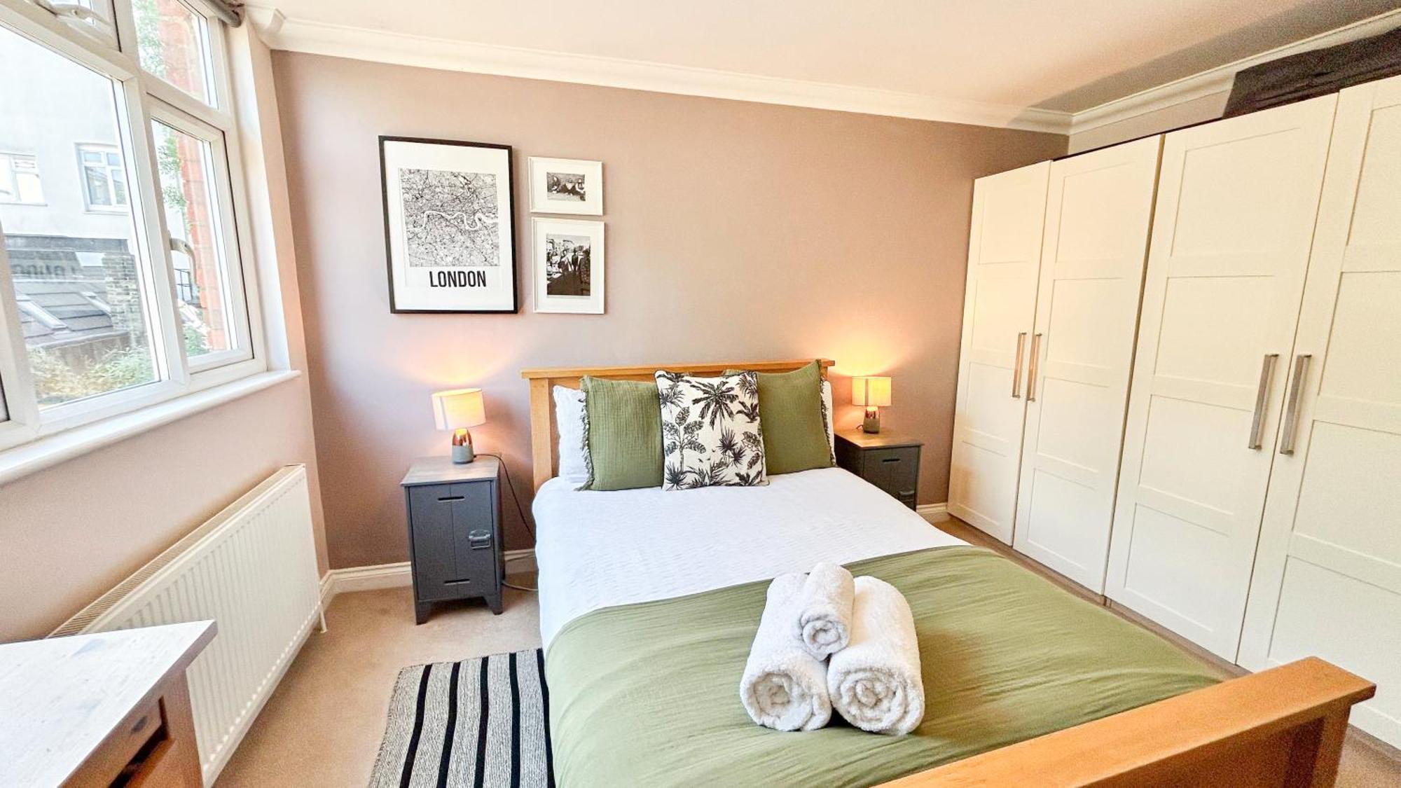 Lovely 4 Bedroom Flat With Ample Garden In Brondesbury, Kilburn *
